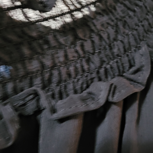 CeCe Elegant Black Ruffle Sleeve Women's Top - Picture 5 of 5